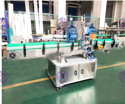 फोटोइलेक्ट्रिसिटी डिटेक्शन 20 एल बॉटल लैबेलर आपूर्तिकर्ता