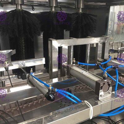 300bph 18.9l 5 गैलन पानी भरने की मशीन स्वचालित पीएलसी नियंत्रण आपूर्तिकर्ता