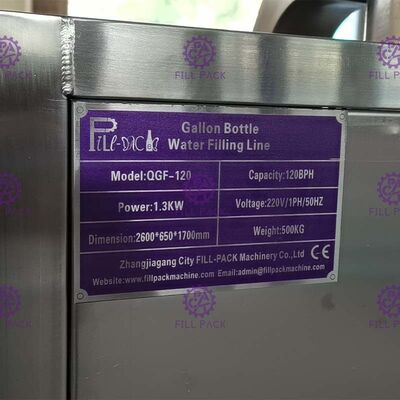 3.4 * 0.78 * 1.95 मीटर 3 इन 1 120 बीपीएच गैलन फिलिंग लाइन आपूर्तिकर्ता