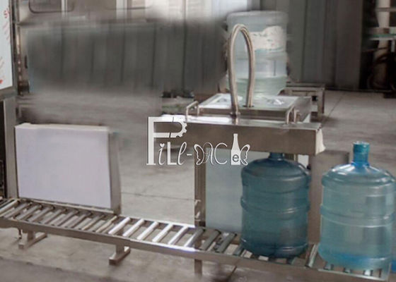 मिनरल वाटर 450BPH 20L 5 गैलन फिलिंग मशीन आपूर्तिकर्ता