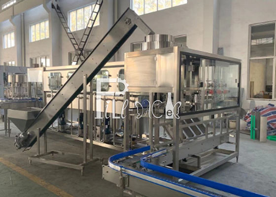 4600 * 2000 * 1800 मिमी एल टाइप 5 गैलन बोतल भरने की मशीन आपूर्तिकर्ता