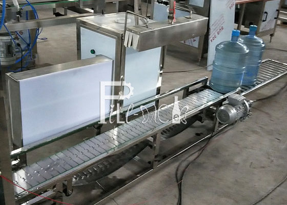 लेबल सिकोड़ सुरंग के साथ 270 × 490 मिमी गैलन फिलिंग मशीन आपूर्तिकर्ता